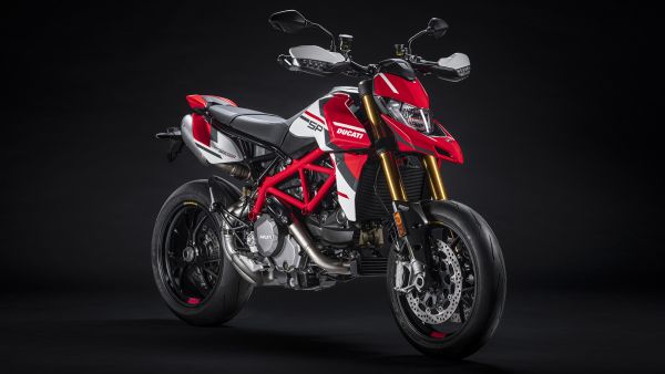 hypermotard-sp-my2021-03-gallery-1920x10801AC483FC-E5A9-380E-953B-066BC047654B.jpg