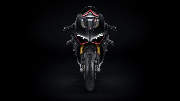 panigale-v4-sp2-01-studio-gallery-1920x10807020C3DC-3F93-5BBE-A427-E8485691CDB5.jpg